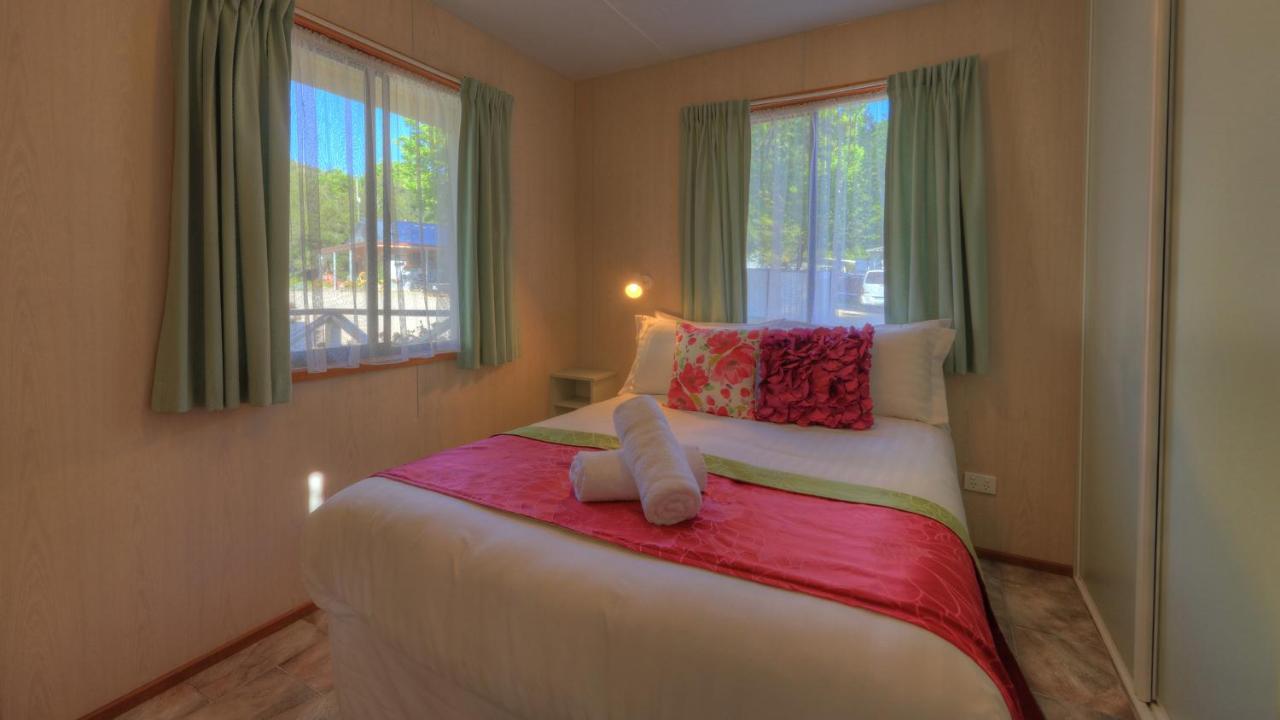 Big4 Porepunkah Holiday Park Bright Exterior photo