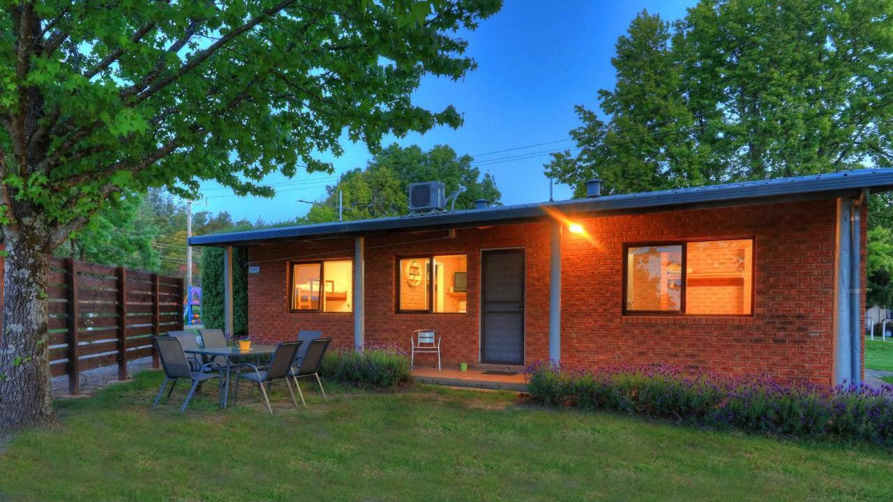 Big4 Porepunkah Holiday Park Bright Exterior photo
